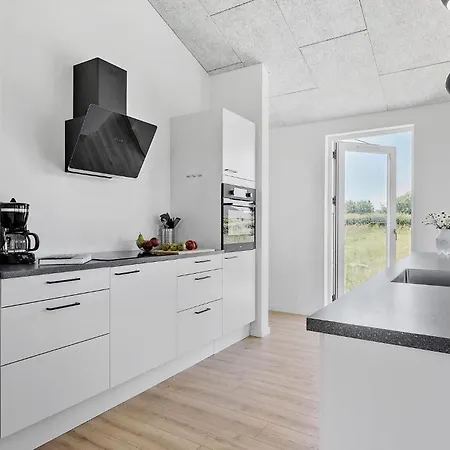 3 Bedroom Cozy In *