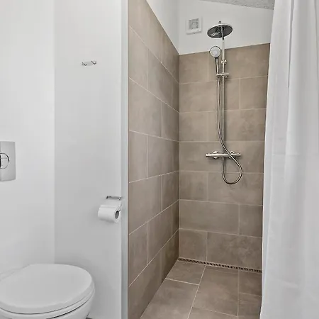 3 Bedroom Cozy In * 斯莱格思
